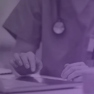 WCS-BlogFeaturedImages2025_AIPoweredDPSolvesPayer Healthcare worker on computer